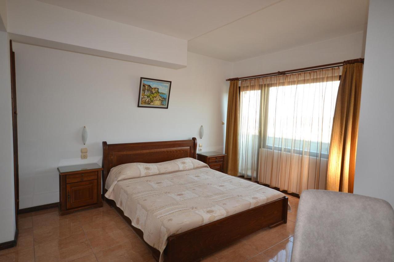 Family 3* Sozopol