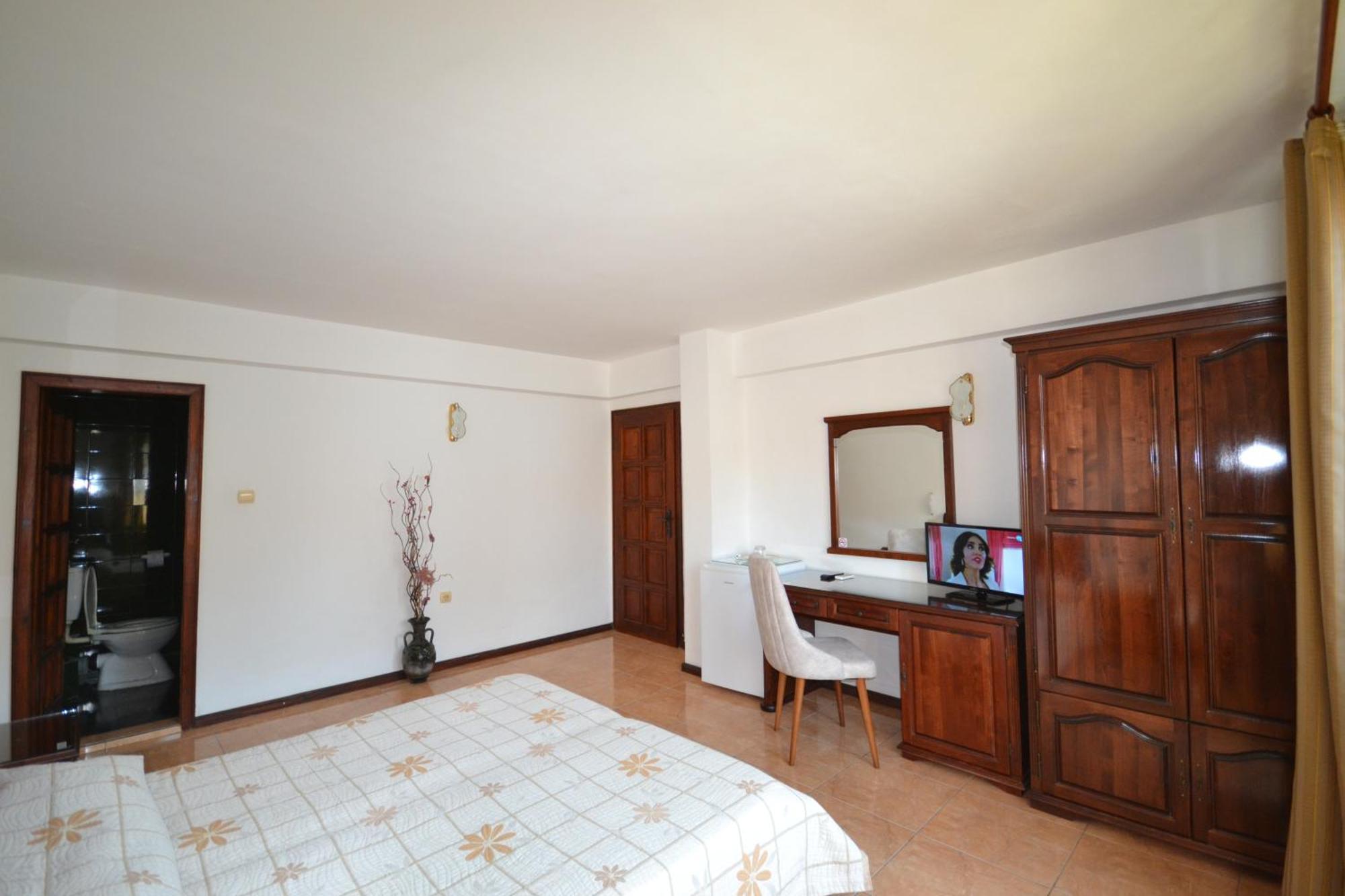 Family Hotel 3*