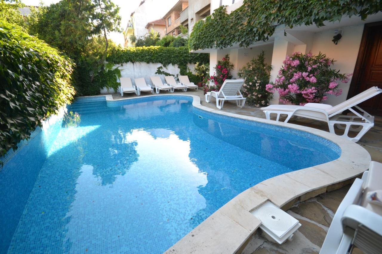 Otel Family 3*