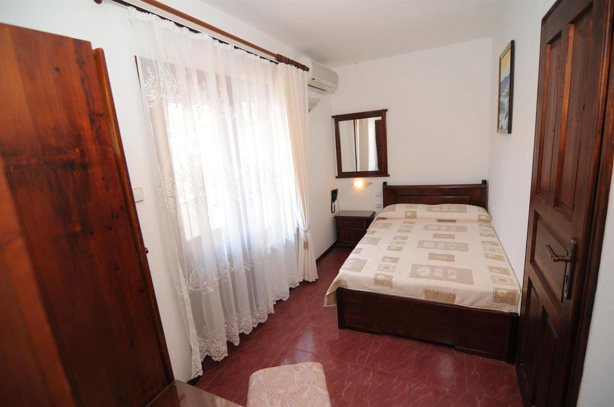 Otel Family 3*